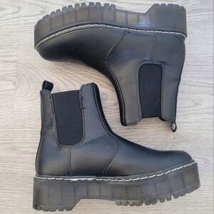 UnionBay slip on platform boots
